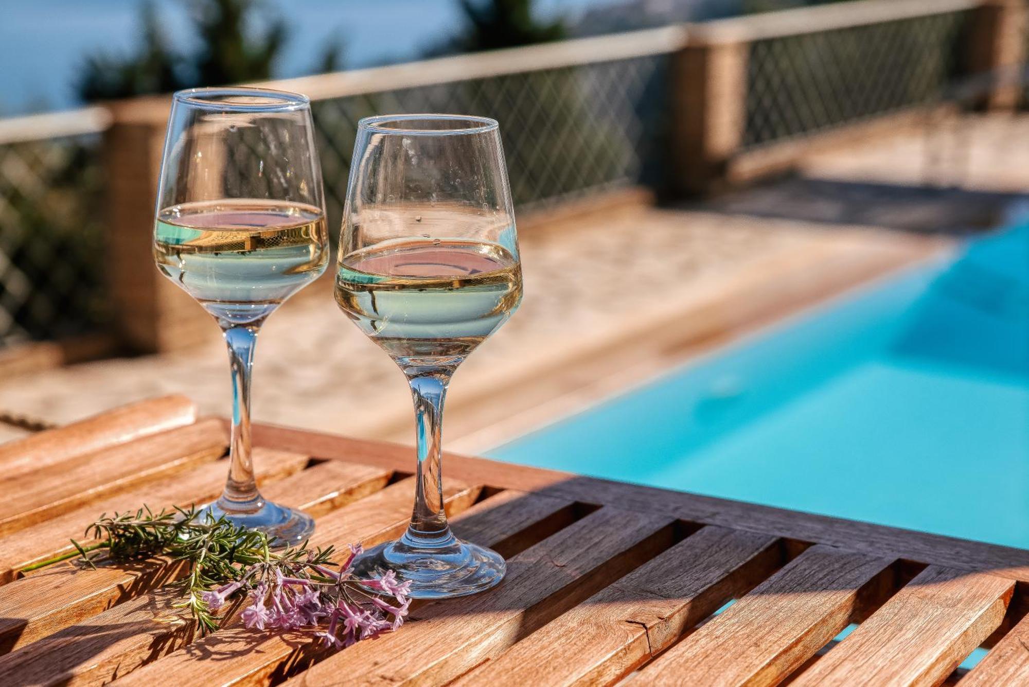 Diodati Villas Никиана Екстериор снимка